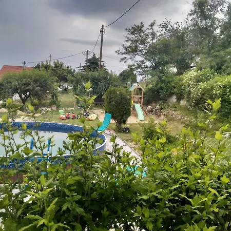 Δωμάτια σε οικογενειακή κατοικία Panorama